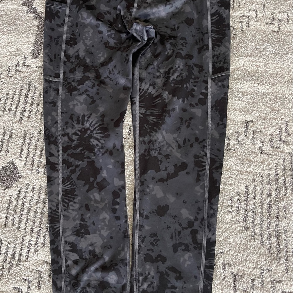 Black and Gray Patterned Leggings with Side Stripe